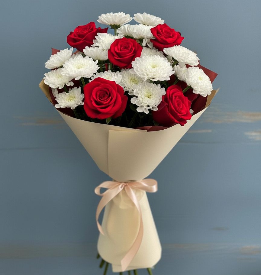 Букет цветов из: Розы и Хризантемы в Кадоме