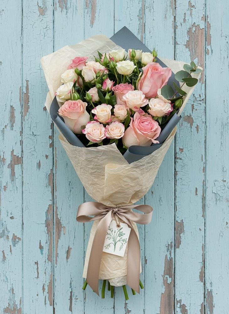 Букет цветов из: Розы в Кадоме