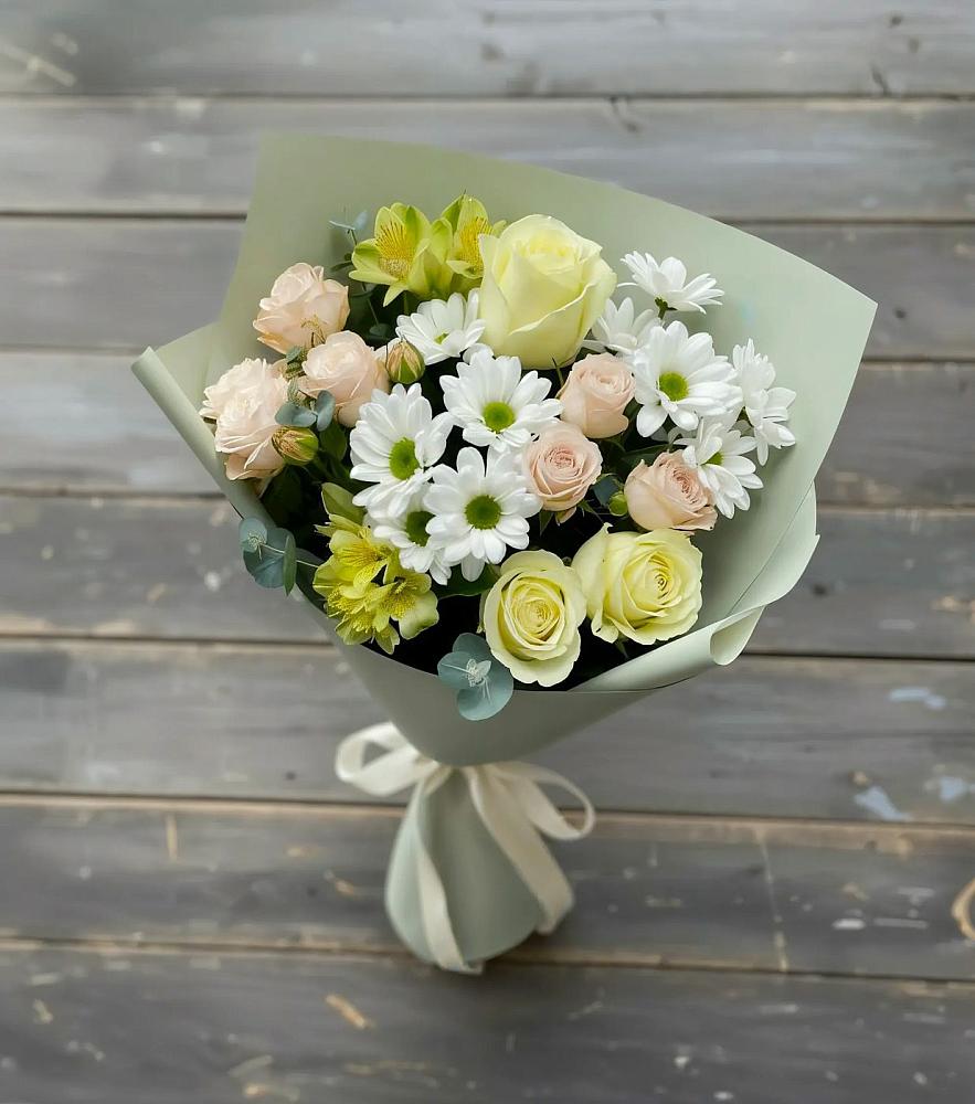 Букет цветов из: Альстромерии, Розы и Хризантемы в Кадоме