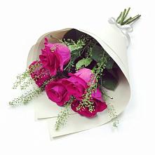 Букет цветов из:  Розы в Кадоме