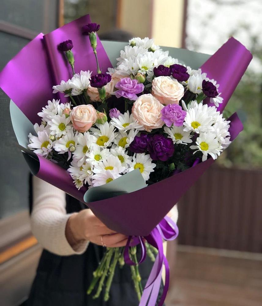 Букет цветов из: Хризантемы, Гвоздики и Розы в Кадоме