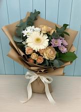 Букет цветов из:  Герберы и Хризантемы в Кадоме