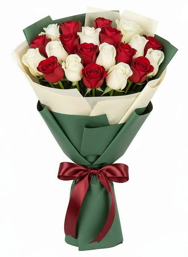 Букет Микс из красных и белых роз в Кадоме