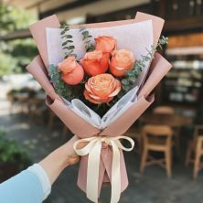 Букет цветов из:  Розы в Кадоме