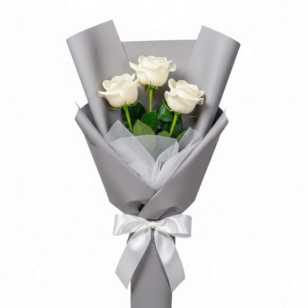 Букет 3 белые розы в Кадоме