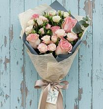 Букет цветов из:  Розы в Кадоме