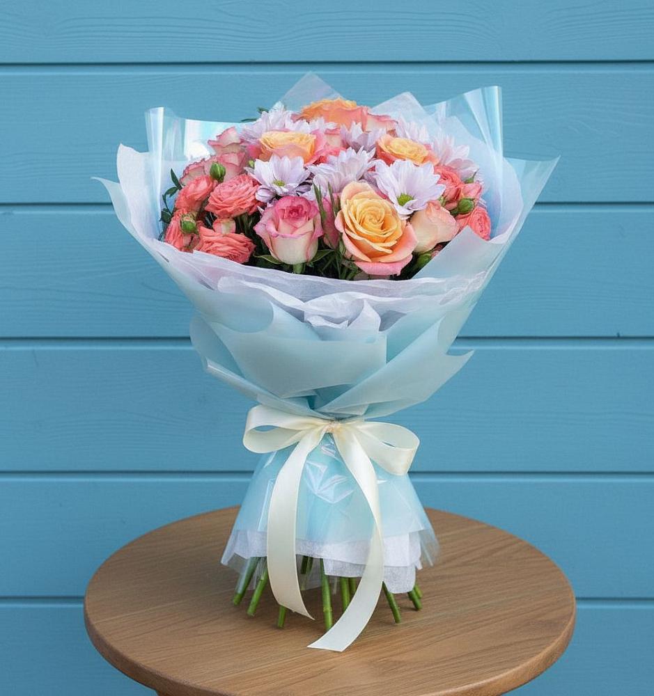 Букет цветов из: Хризантемы и Розы в Кадоме