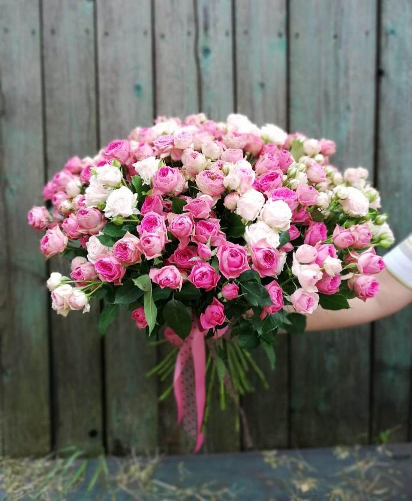 Букет Розовые кустовые розы Натали и Лав Лидия в Кадоме