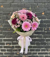 Букет цветов из:  Герберы и Хризантемы #REPLACE_PRED# Кадоме