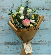 Букет цветов из:  Розы и Лизиантусы #REPLACE_PRED# Кадоме